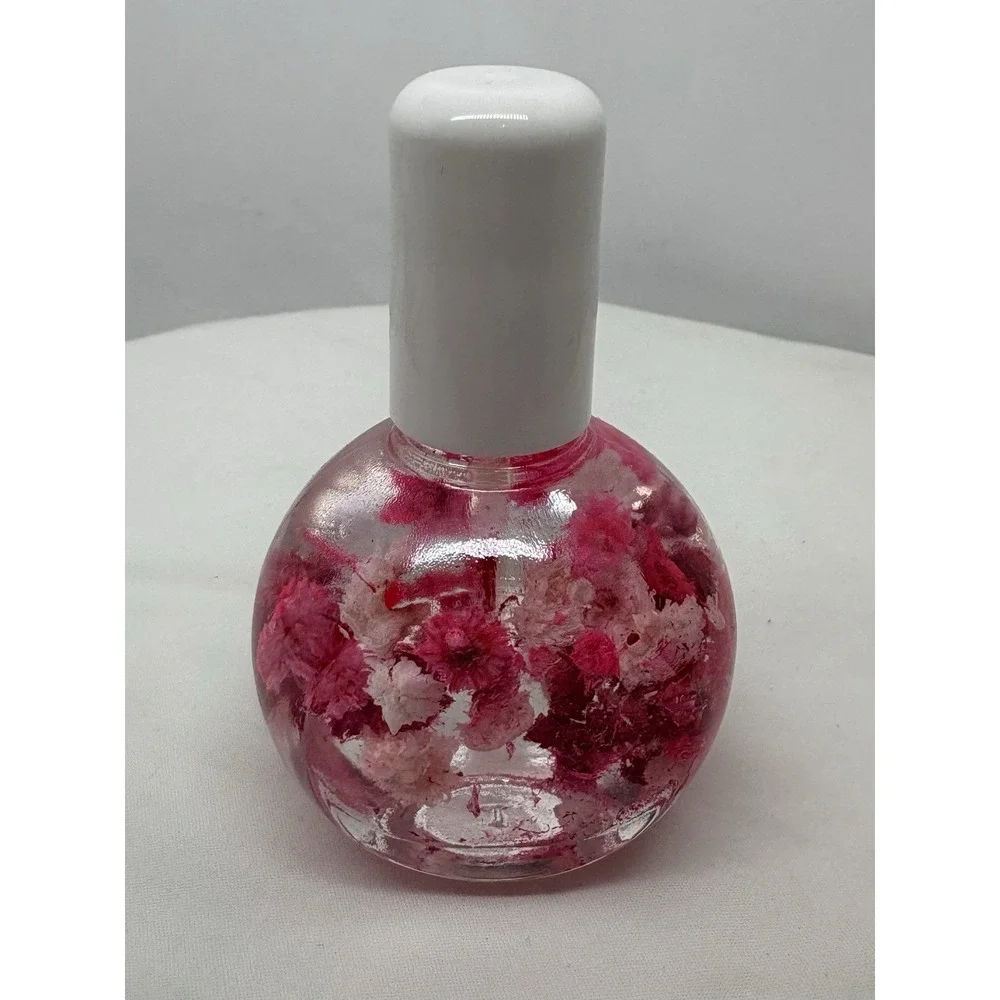New Blossom Scented Cuticle Oil .92 Fluid Ounces ROSE Scented REAL Flowers‎